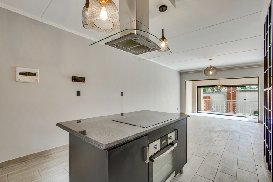 2 Bedroom Property for Sale in Sunninghill Gauteng