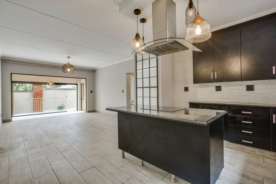 2 Bedroom Property for Sale in Sunninghill Gauteng