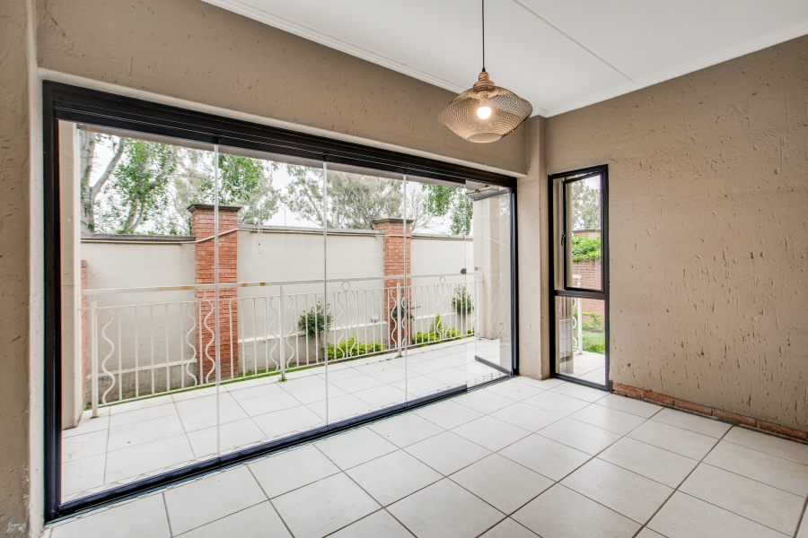 2 Bedroom Property for Sale in Sunninghill Gauteng
