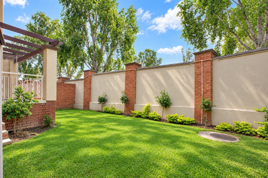 2 Bedroom Property for Sale in Sunninghill Gauteng