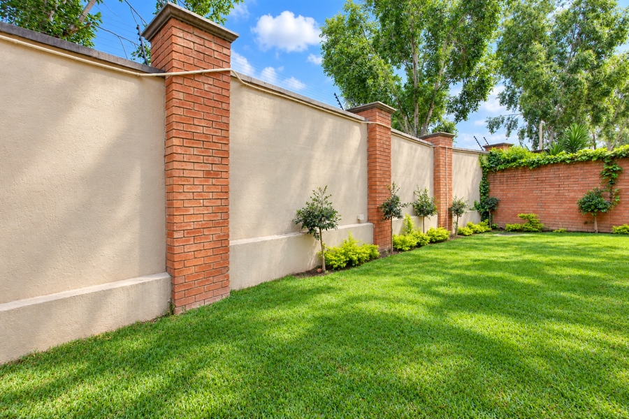 2 Bedroom Property for Sale in Sunninghill Gauteng