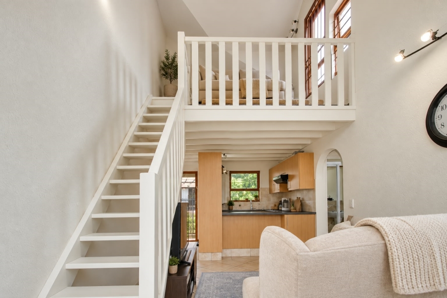 1 Bedroom Property for Sale in Pineslopes Gauteng