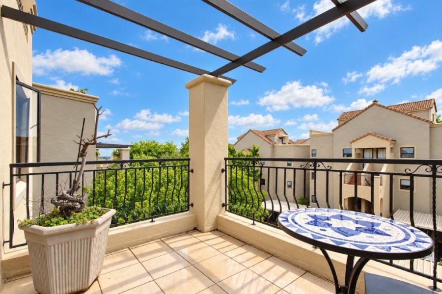 1 Bedroom Property for Sale in Pineslopes Gauteng