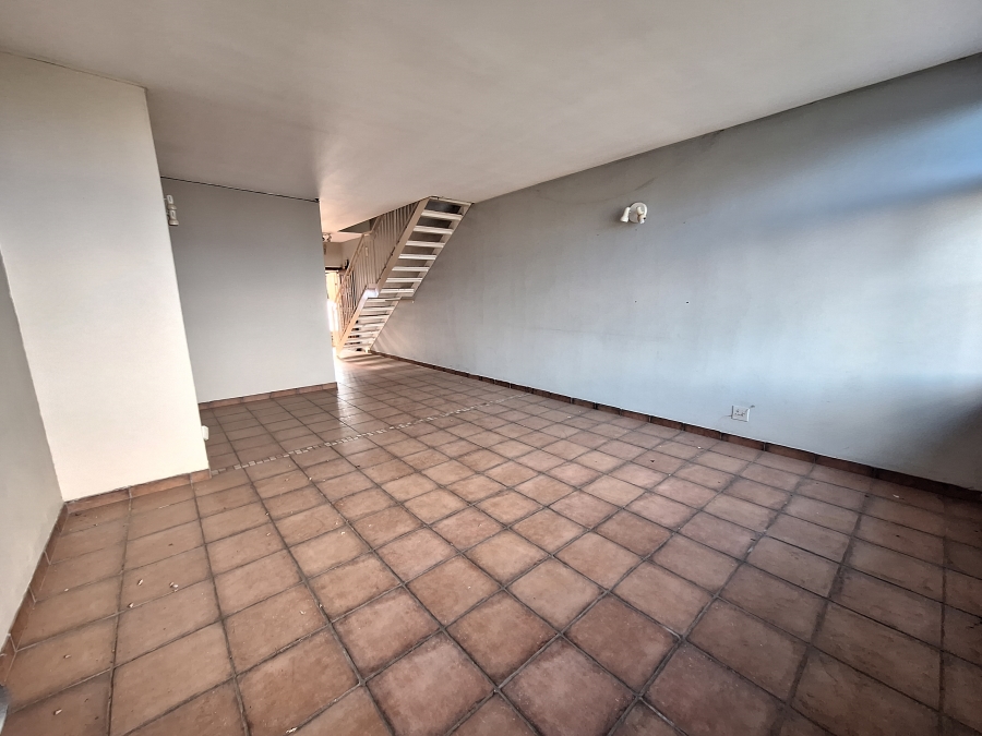2 Bedroom Property for Sale in Silverfields Gauteng