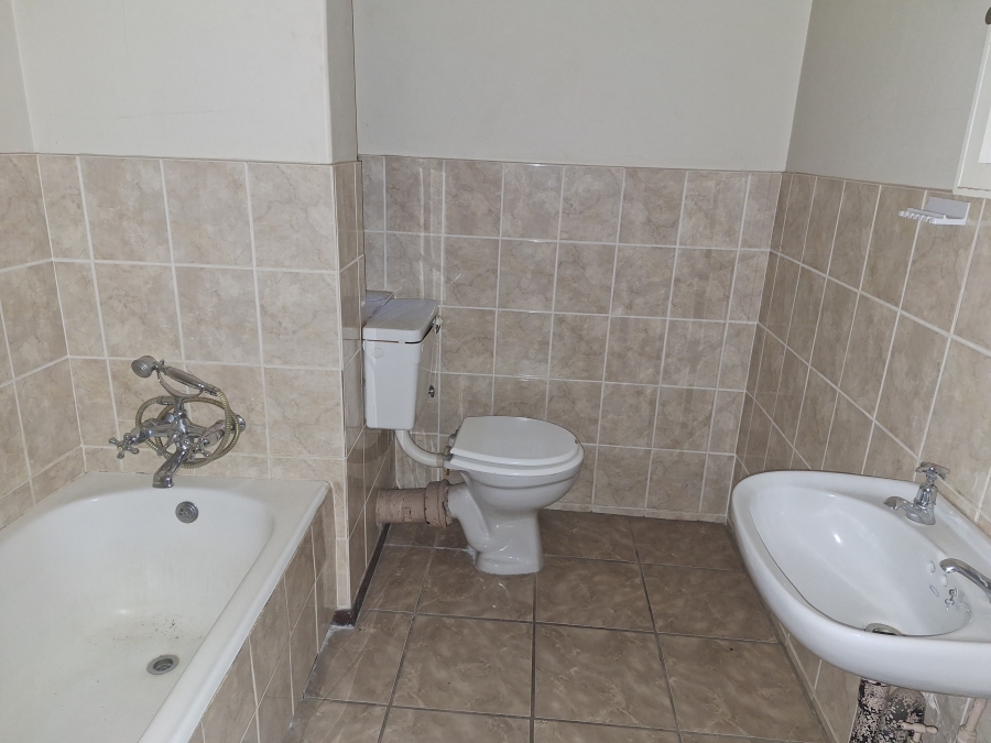 2 Bedroom Property for Sale in Silverfields Gauteng