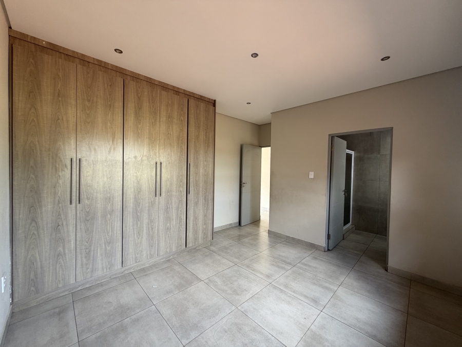 To Let 2 Bedroom Property for Rent in Deltoida A H Gauteng