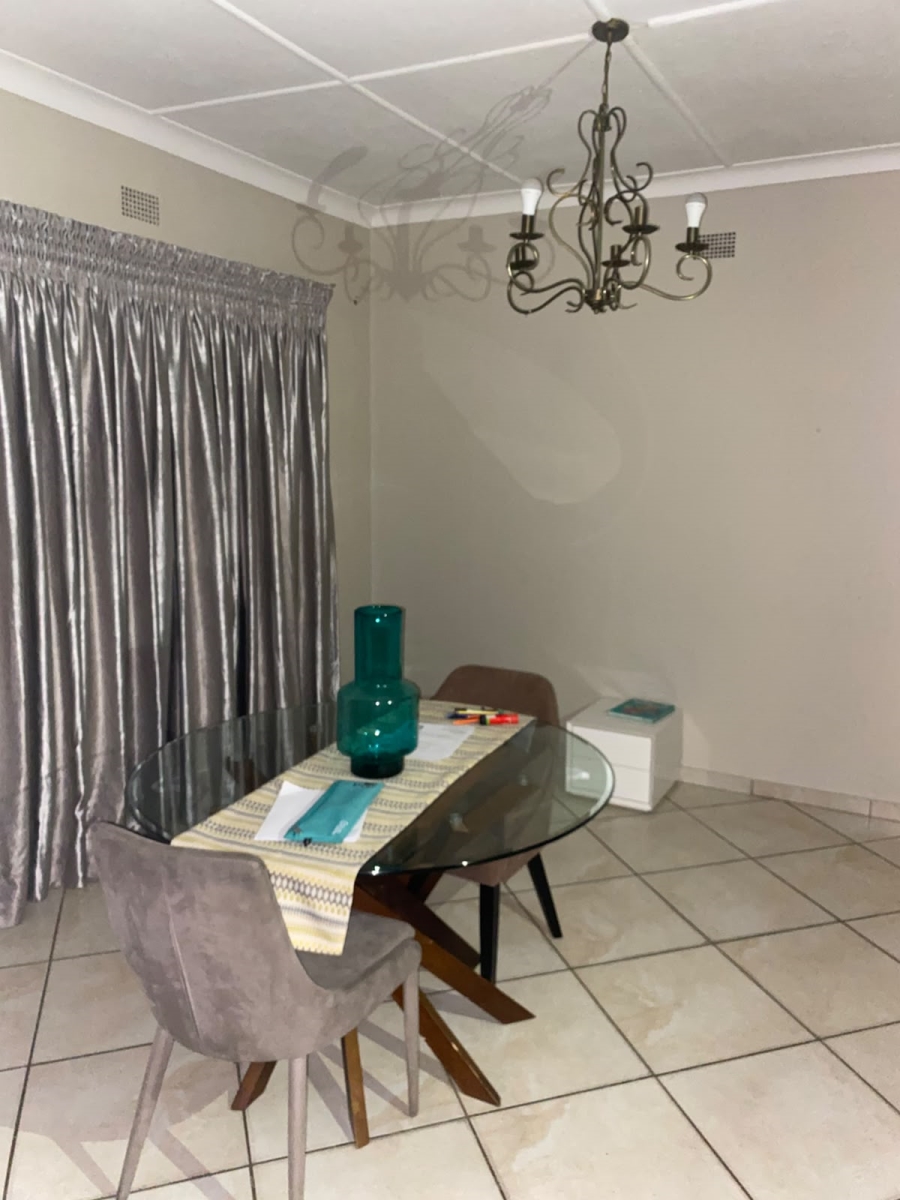 To Let 2 Bedroom Property for Rent in Eastleigh Ridge Gauteng