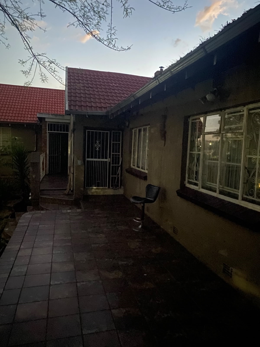 To Let 2 Bedroom Property for Rent in Eastleigh Ridge Gauteng