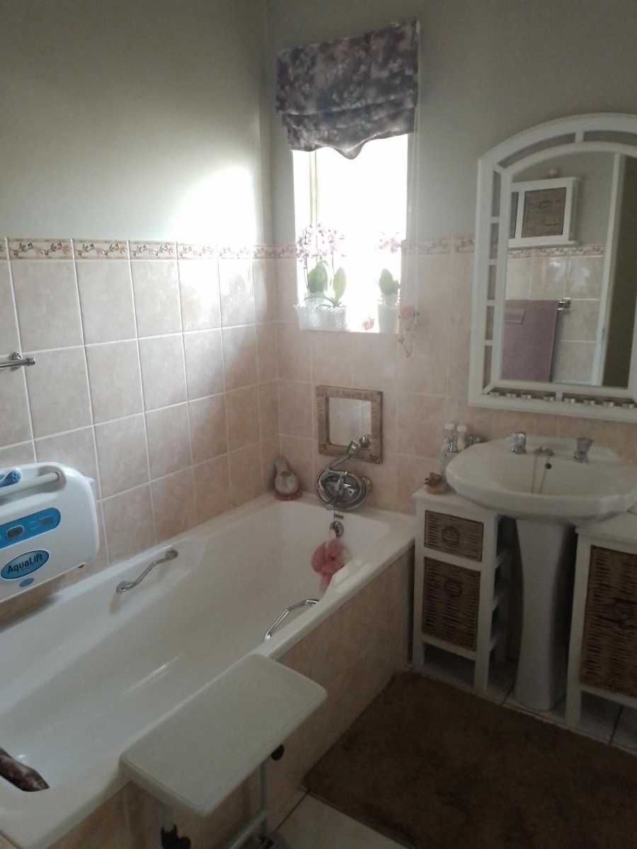 3 Bedroom Property for Sale in Primrose Gauteng