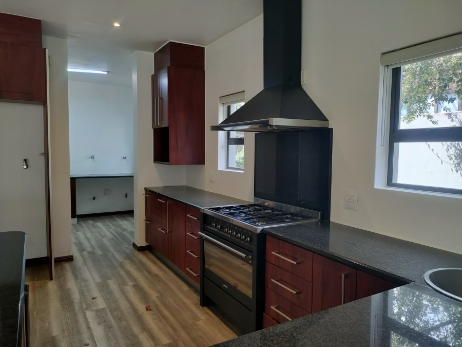 4 Bedroom Property for Sale in Greenstone Hill Gauteng