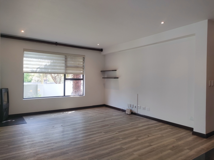 4 Bedroom Property for Sale in Greenstone Hill Gauteng