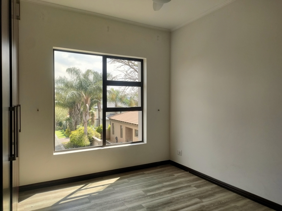 4 Bedroom Property for Sale in Greenstone Hill Gauteng