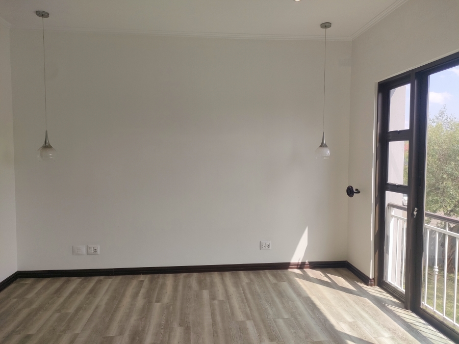 4 Bedroom Property for Sale in Greenstone Hill Gauteng