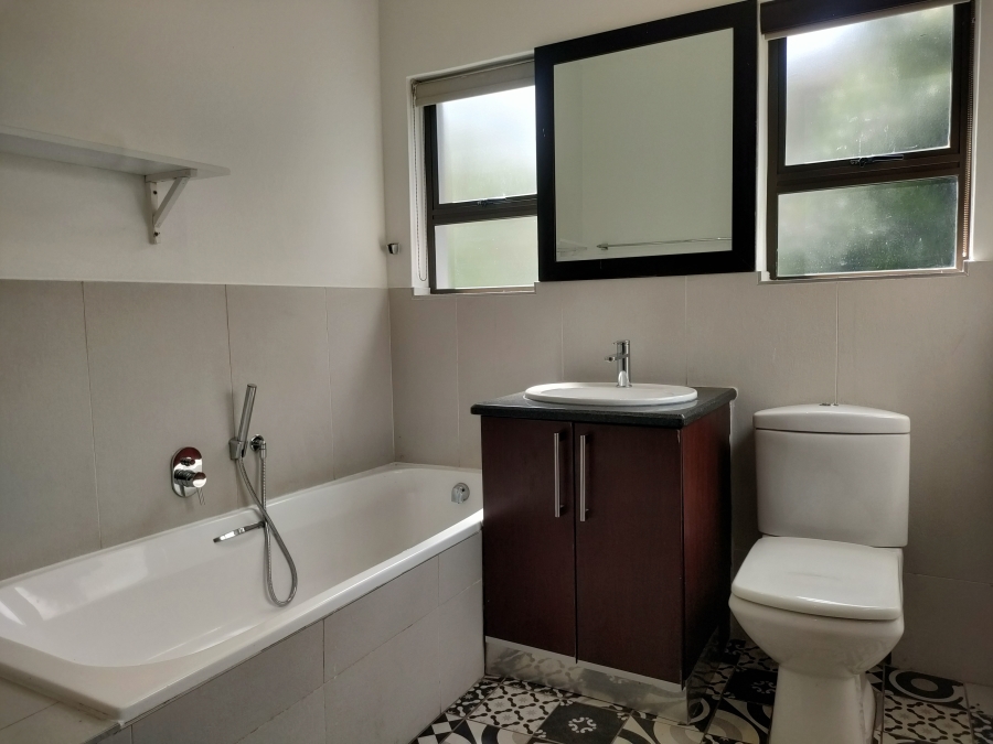 4 Bedroom Property for Sale in Greenstone Hill Gauteng