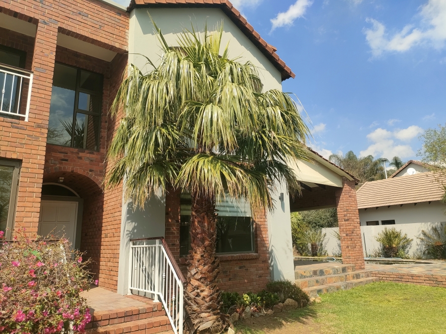 4 Bedroom Property for Sale in Greenstone Hill Gauteng
