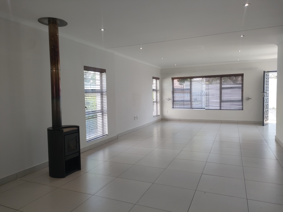 3 Bedroom Property for Sale in Dunvegan Gauteng