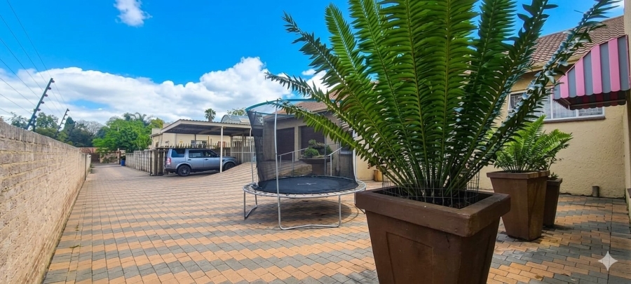 3 Bedroom Property for Sale in Edenvale Central Gauteng