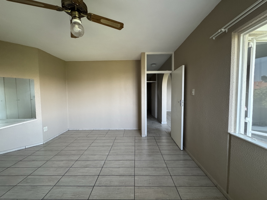2 Bedroom Property for Sale in Primrose Hill Gauteng