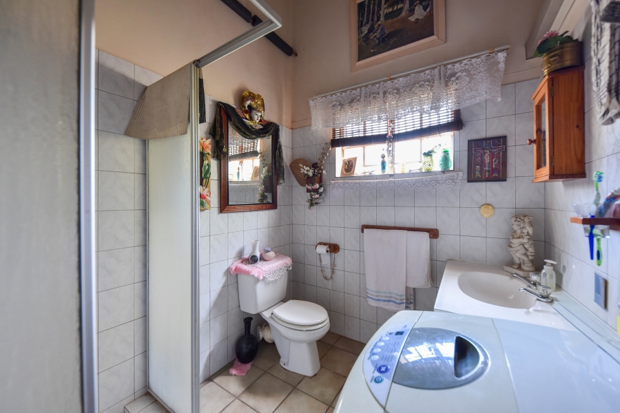 6 Bedroom Property for Sale in Sterrewag Gauteng