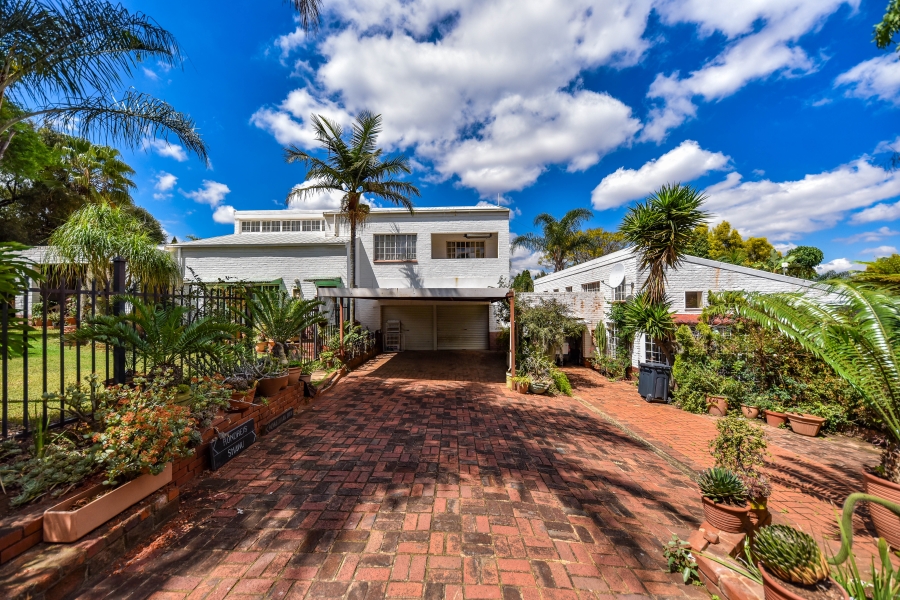 6 Bedroom Property for Sale in Sterrewag Gauteng