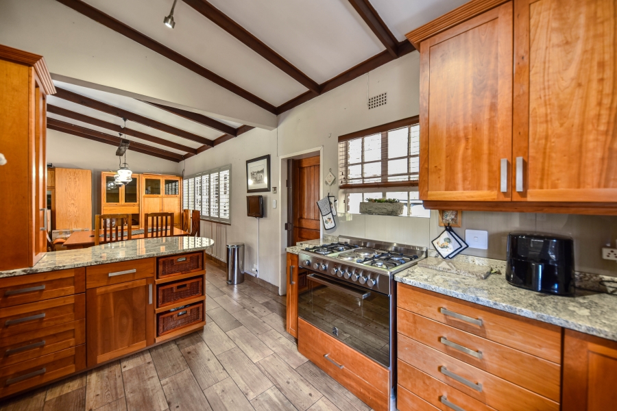 6 Bedroom Property for Sale in Riviera Gauteng