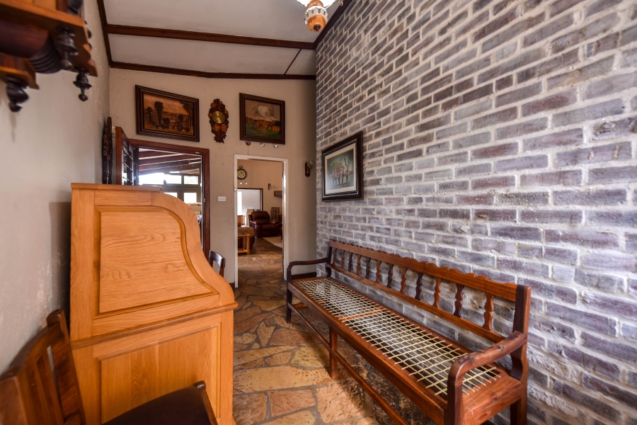6 Bedroom Property for Sale in Riviera Gauteng