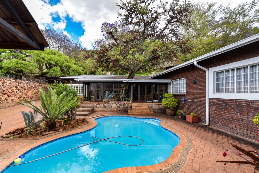 6 Bedroom Property for Sale in Riviera Gauteng