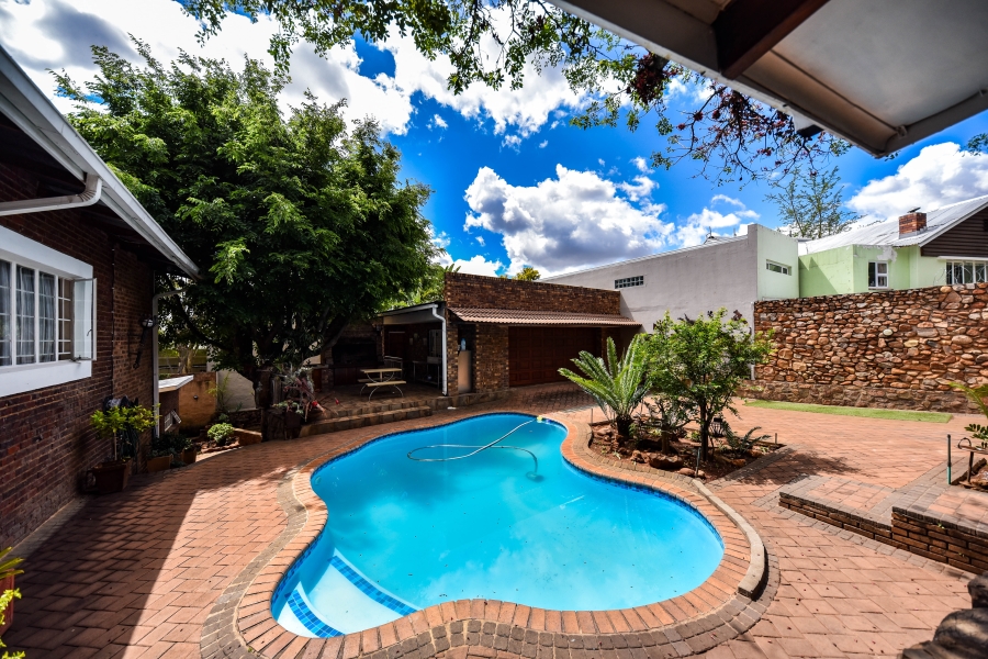 6 Bedroom Property for Sale in Riviera Gauteng