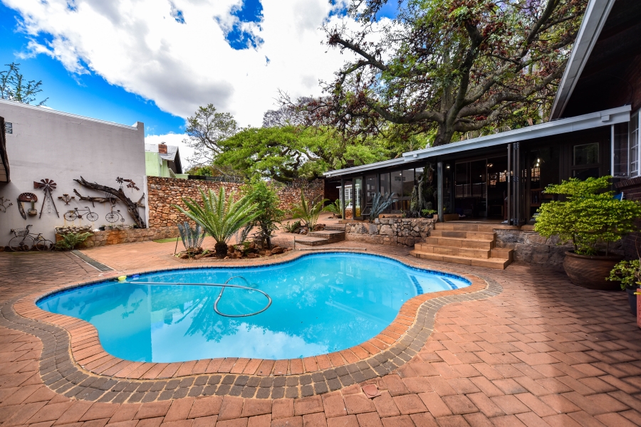 6 Bedroom Property for Sale in Riviera Gauteng