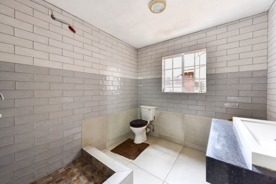 6 Bedroom Property for Sale in Riviera Gauteng