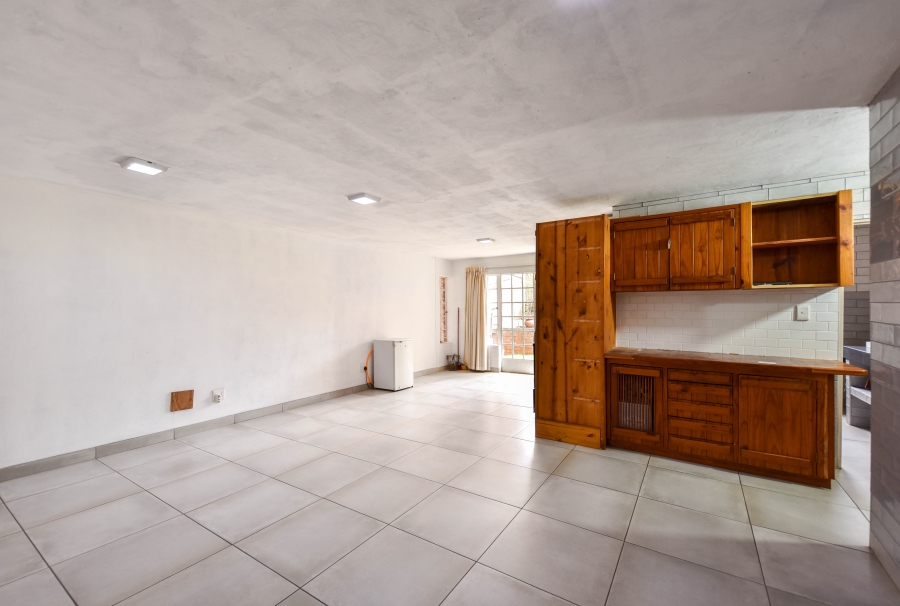6 Bedroom Property for Sale in Riviera Gauteng