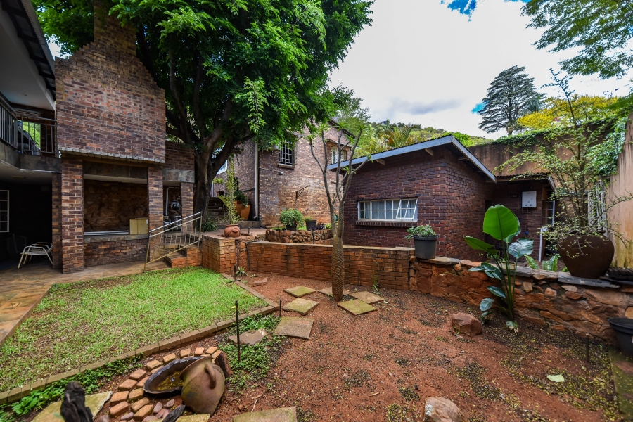 6 Bedroom Property for Sale in Riviera Gauteng