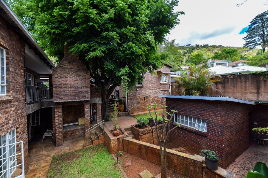 6 Bedroom Property for Sale in Riviera Gauteng