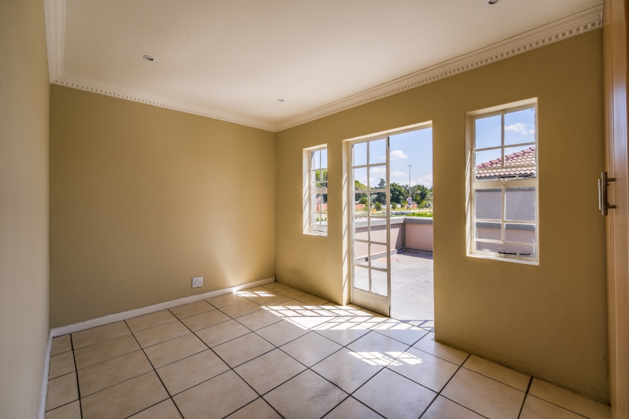 4 Bedroom Property for Sale in Equestria Gauteng