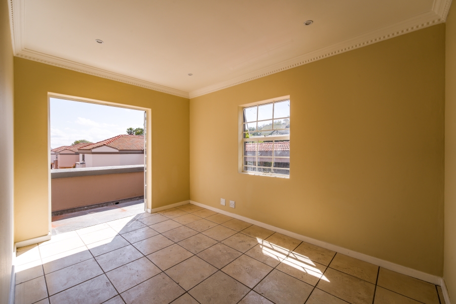 4 Bedroom Property for Sale in Equestria Gauteng