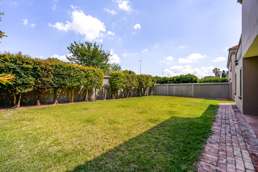 4 Bedroom Property for Sale in Equestria Gauteng