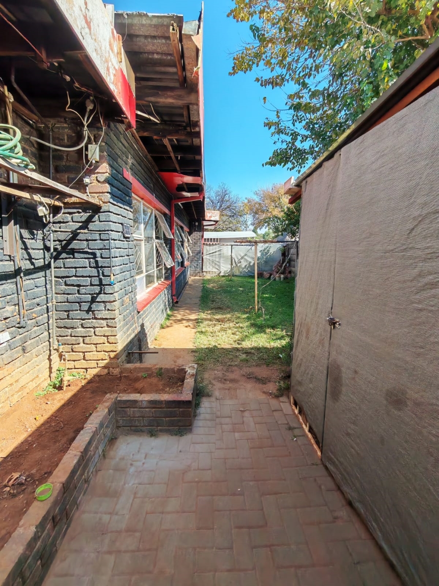 3 Bedroom Property for Sale in Sonland Park Gauteng