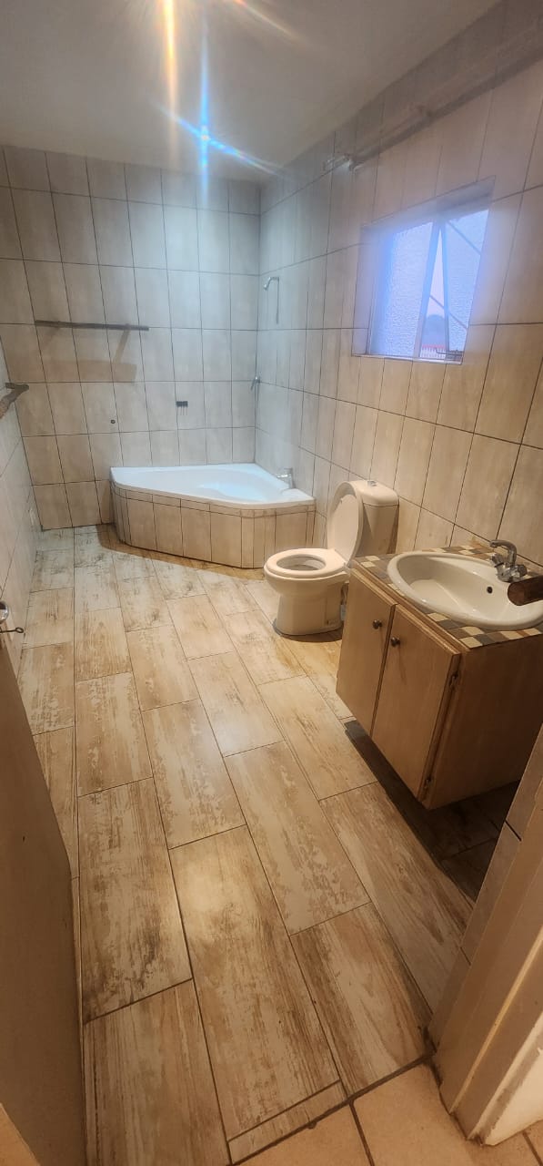 3 Bedroom Property for Sale in Sonland Park Gauteng