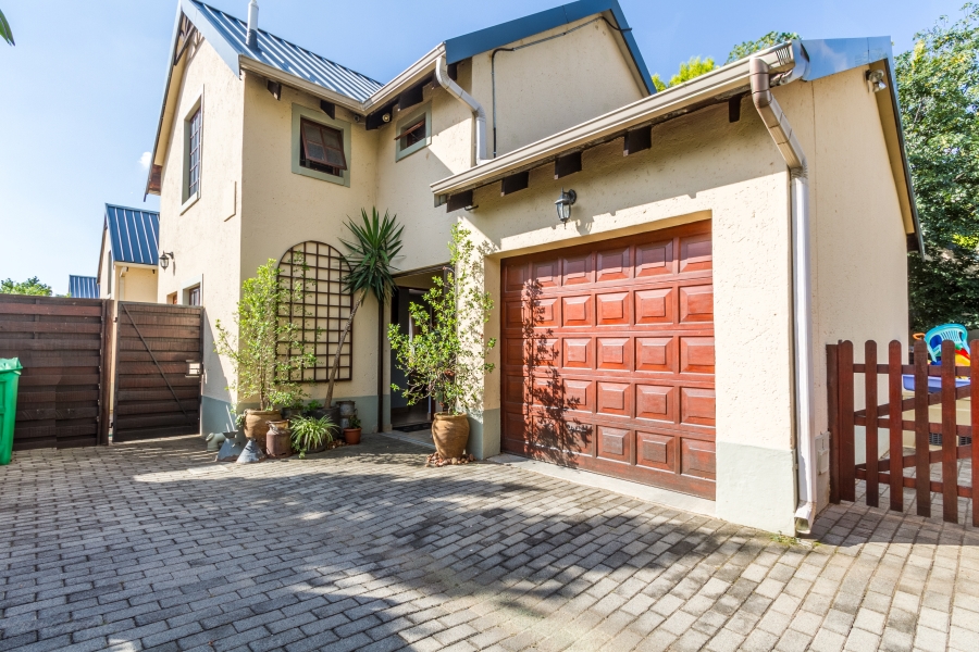 2 Bedroom Property for Sale in Equestria Gauteng
