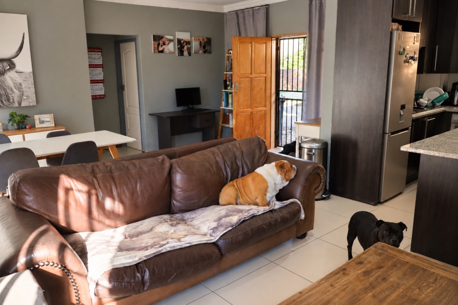 2 Bedroom Property for Sale in Equestria Gauteng