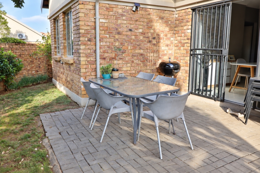 2 Bedroom Property for Sale in Equestria Gauteng