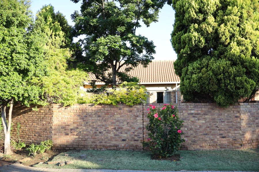 2 Bedroom Property for Sale in Equestria Gauteng