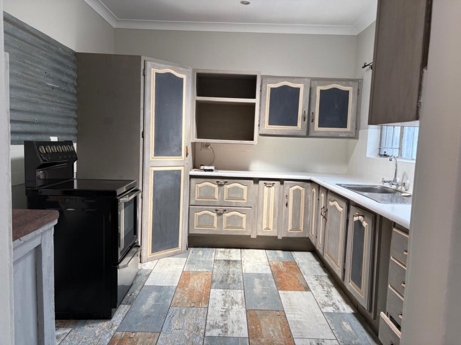 To Let 3 Bedroom Property for Rent in Waverley Gauteng