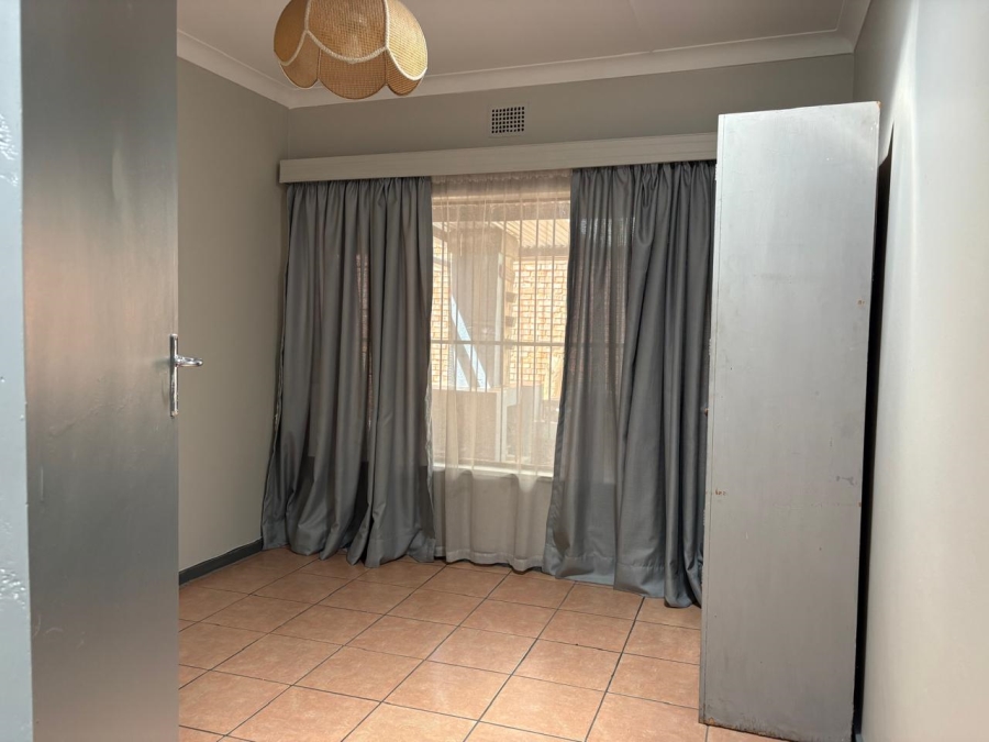 To Let 3 Bedroom Property for Rent in Waverley Gauteng