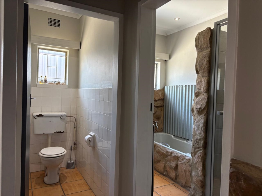 To Let 3 Bedroom Property for Rent in Waverley Gauteng