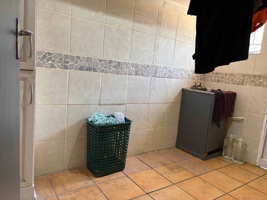 To Let 3 Bedroom Property for Rent in Waverley Gauteng