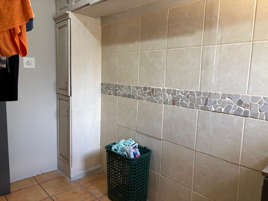 To Let 3 Bedroom Property for Rent in Waverley Gauteng