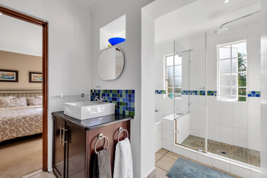 4 Bedroom Property for Sale in Emmarentia Gauteng