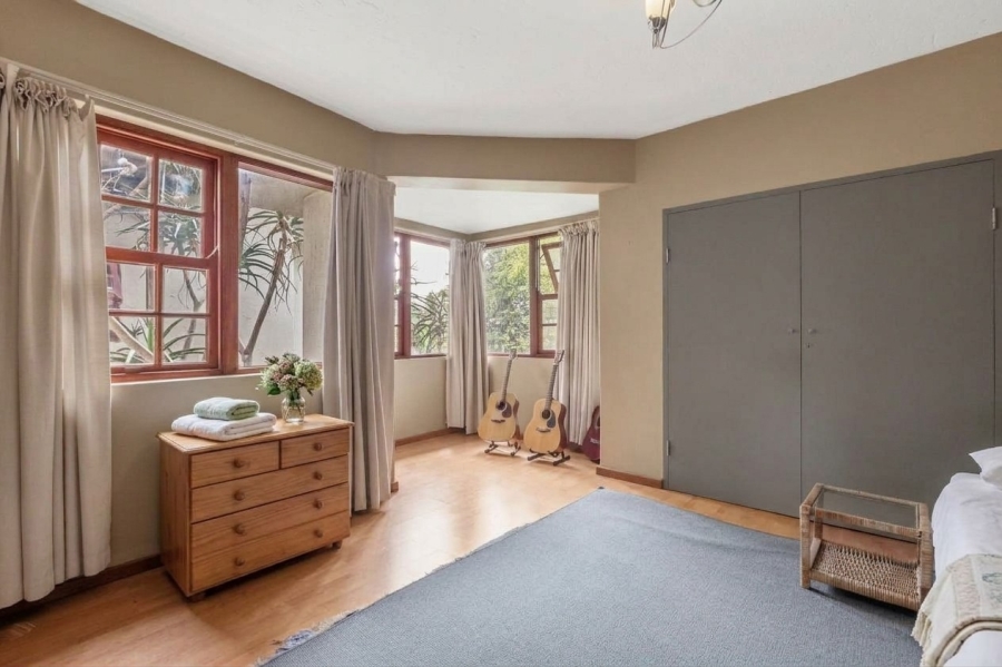 5 Bedroom Property for Sale in Emmarentia Gauteng