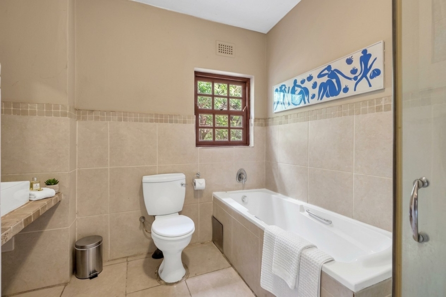 5 Bedroom Property for Sale in Emmarentia Gauteng